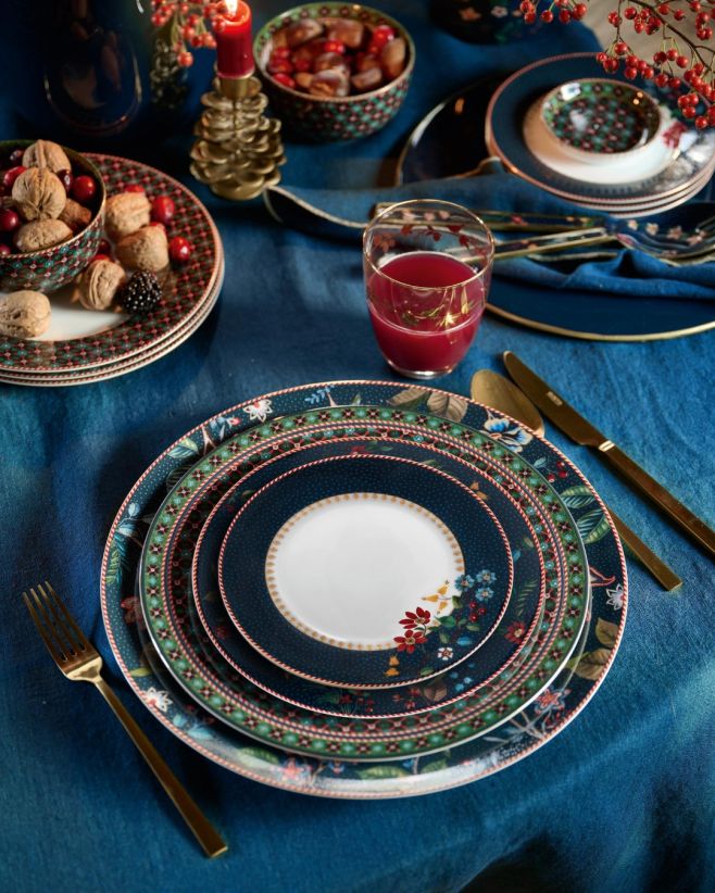 Trocha krásy ke kávě? Ano, prosím! 💗☕ Porcelán Pip Studio teď pořídíte se slevou 30 % ✨ Jemné vzory, pastelové barvy a ten...